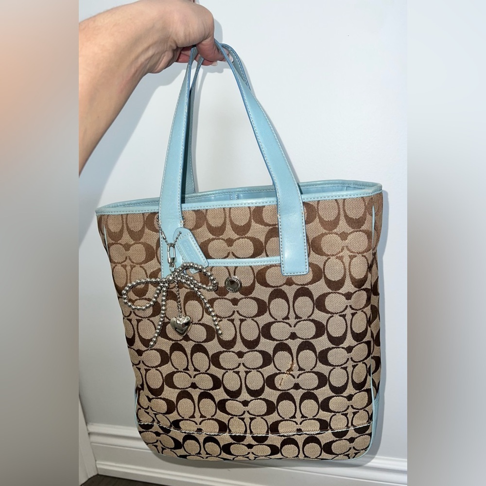 🩵 Coach Brown Signature Tote with Light Blue Trim